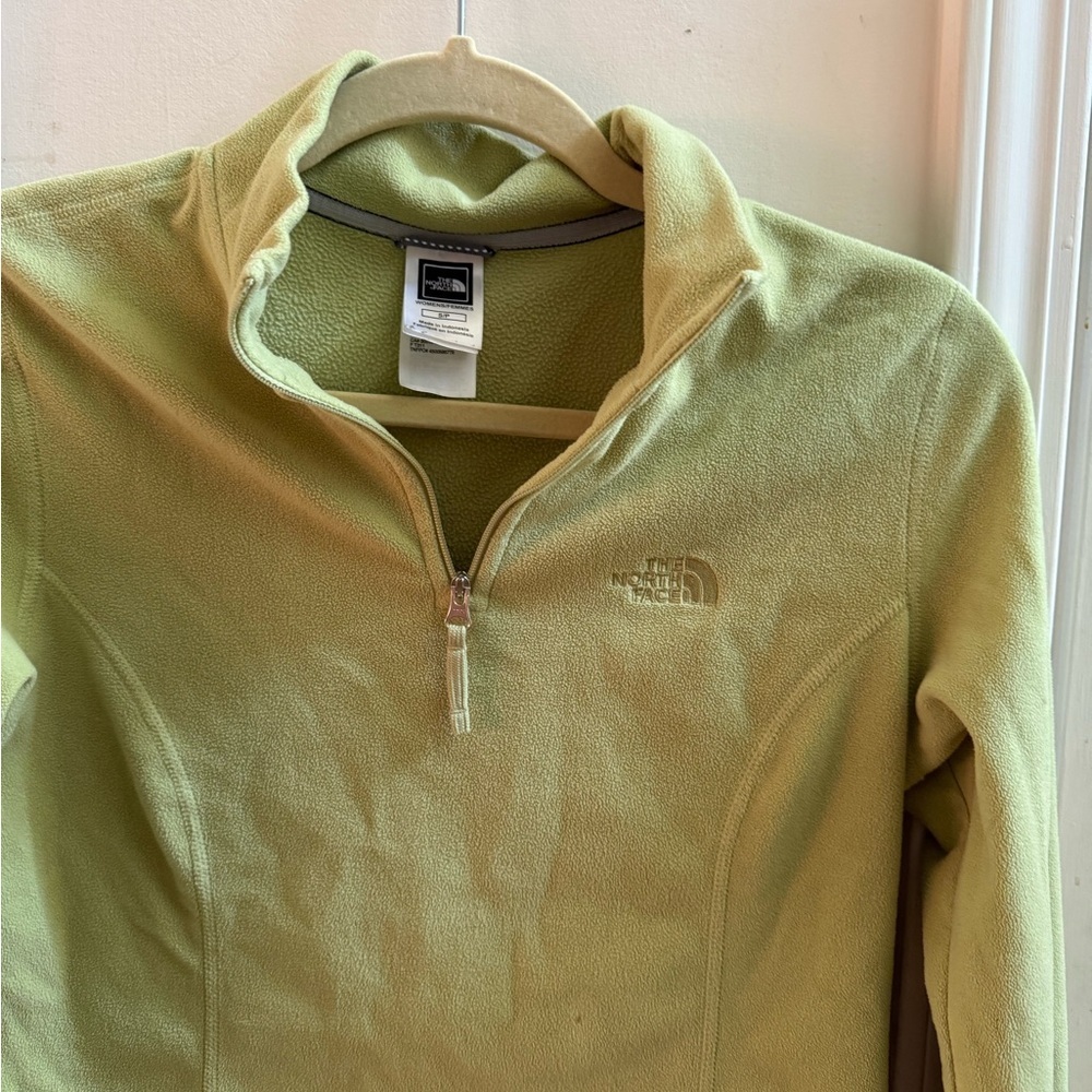 The North Face Women's TKA 100 1/4-Zip Fleece Pullover - Picture 5 of 8